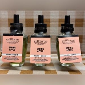 NWT B&BW(3) 🍏 Spring Apple Wallflower Refills Sealed
